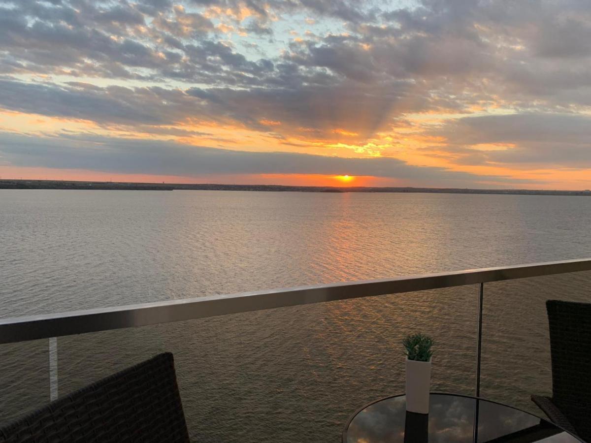 Apartment Sunset Lake View Мамая Экстерьер фото